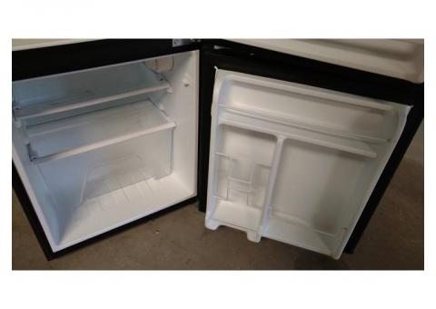 Galanz 3.1 compact refrigerator